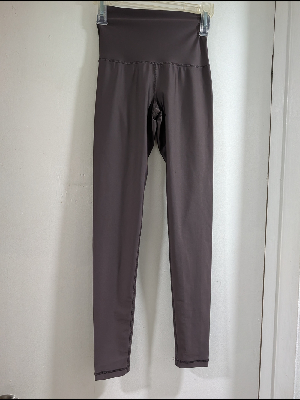 Offline By Aerie High-Rise Leggings in Taupe